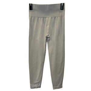 Halara Grey Seamless Flow Leggings L 7/8 Length Butt Lift Shaping Activewear